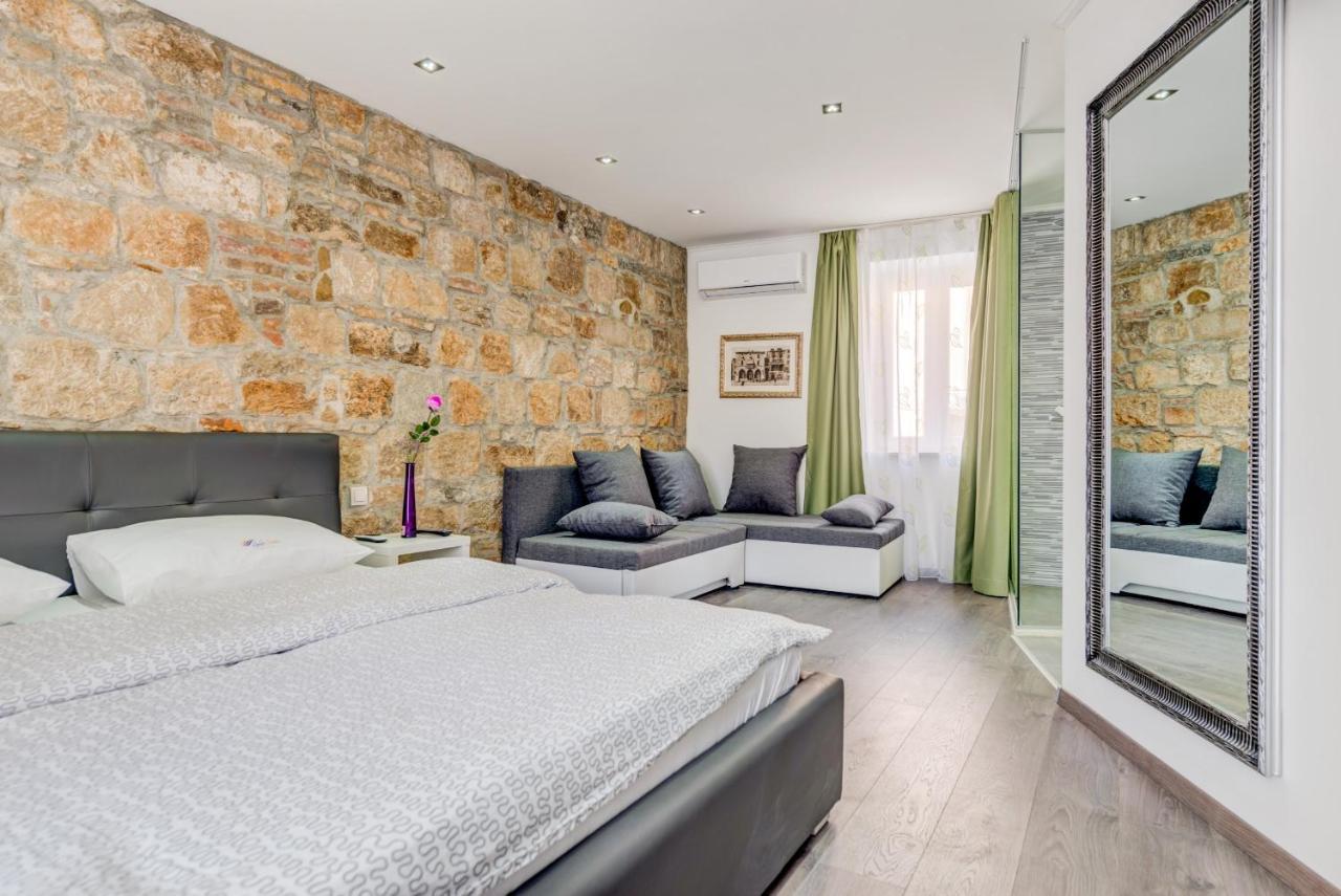 Luxury Rooms Ana In The Heart Of Split Exterior foto
